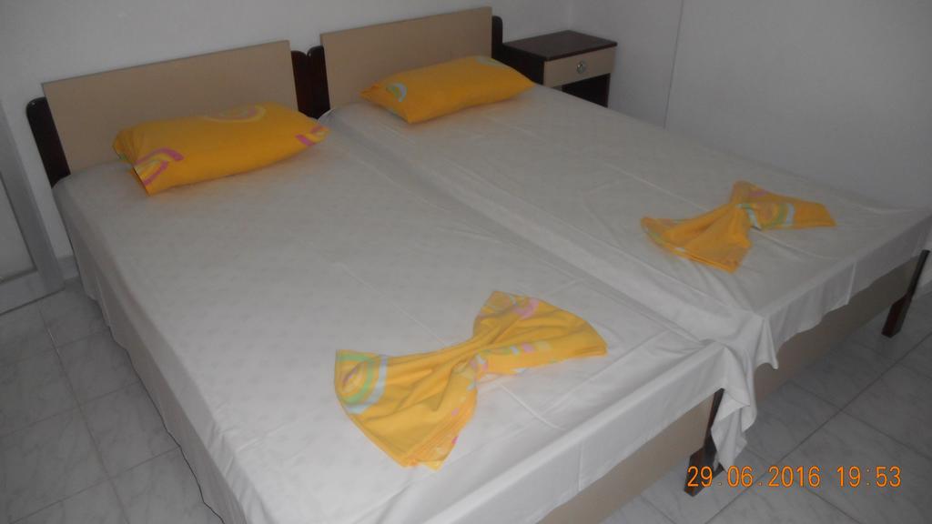 Dimis Studios And Apartments Olympiakí Aktí Luaran gambar