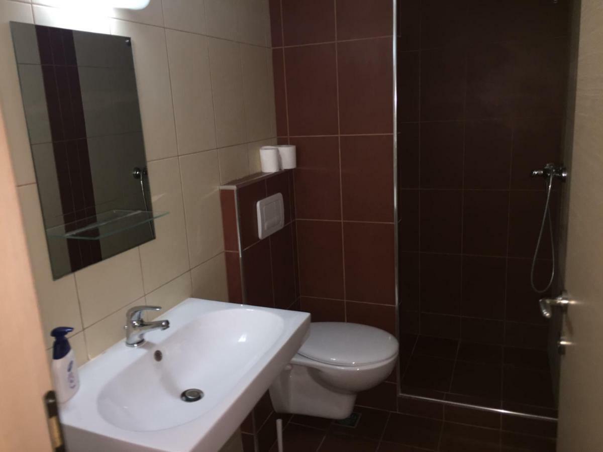 Dimis Studios And Apartments Olympiakí Aktí Luaran gambar