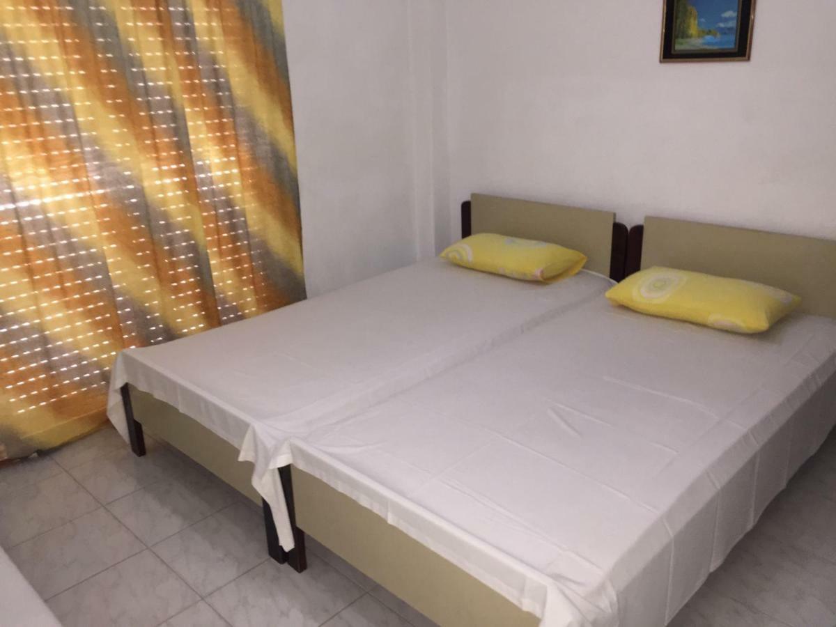 Dimis Studios And Apartments Olympiakí Aktí Luaran gambar